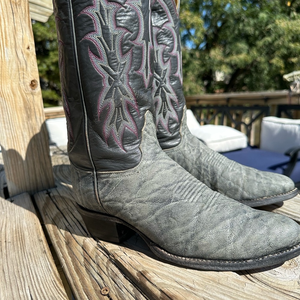 Tony Llama Natural Elephant Boots. Men's size 8.5D